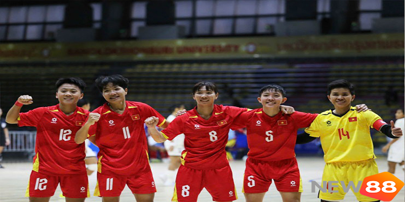 Thanh Ngân tỏa sáng với cú đúp trong chung kết